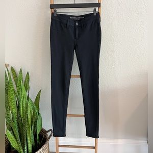 American Eagle Super Stretch X Jegging. Size 4 X-Long.